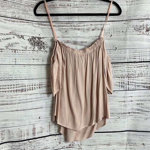 BLQ BASIQ  Top Womens Size 0 off shoulder Boho in Pale Blush pink Relaxed Urban - Picture 3 of 8